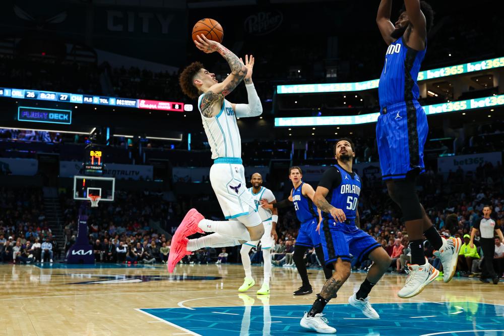 球正处于变 球正处于变