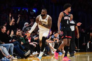 攻破他们的 攻破他们的